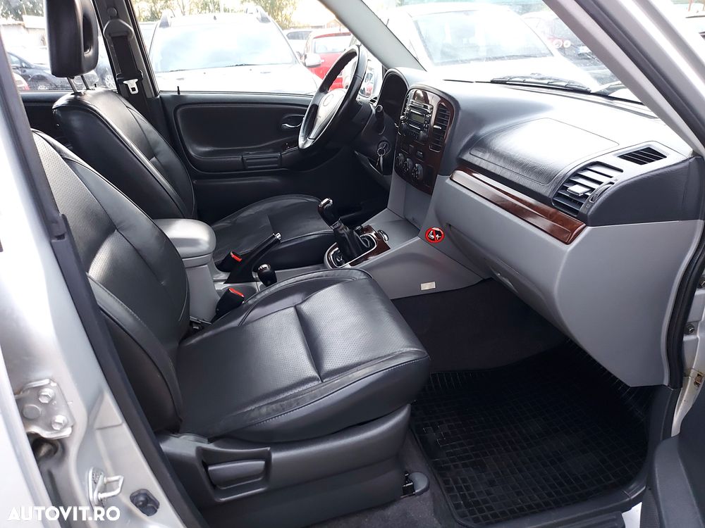 Suzuki Grand Vitara - 8