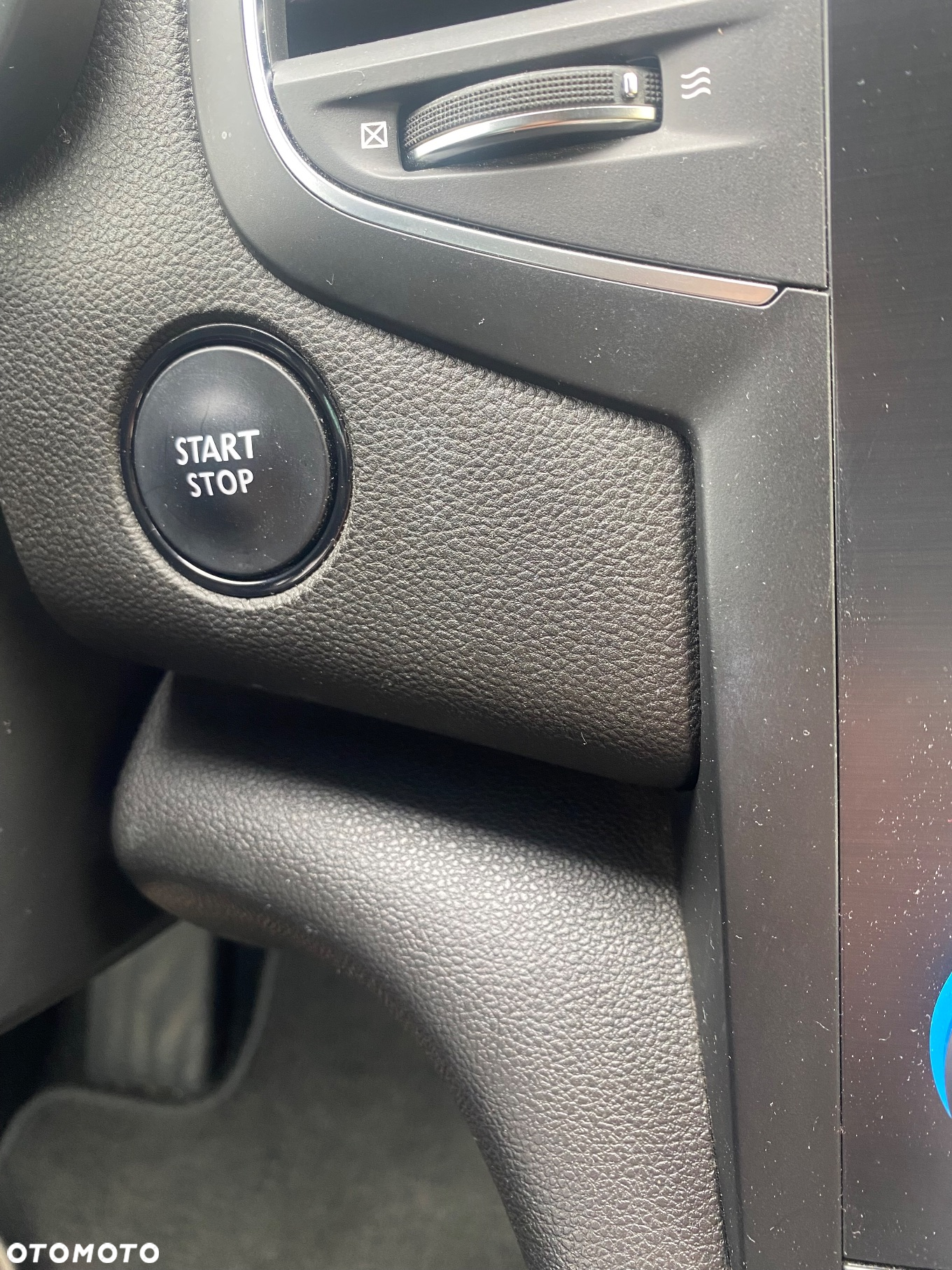 Renault Megane ENERGY TCe 165 EDC BOSE EDITION - 22