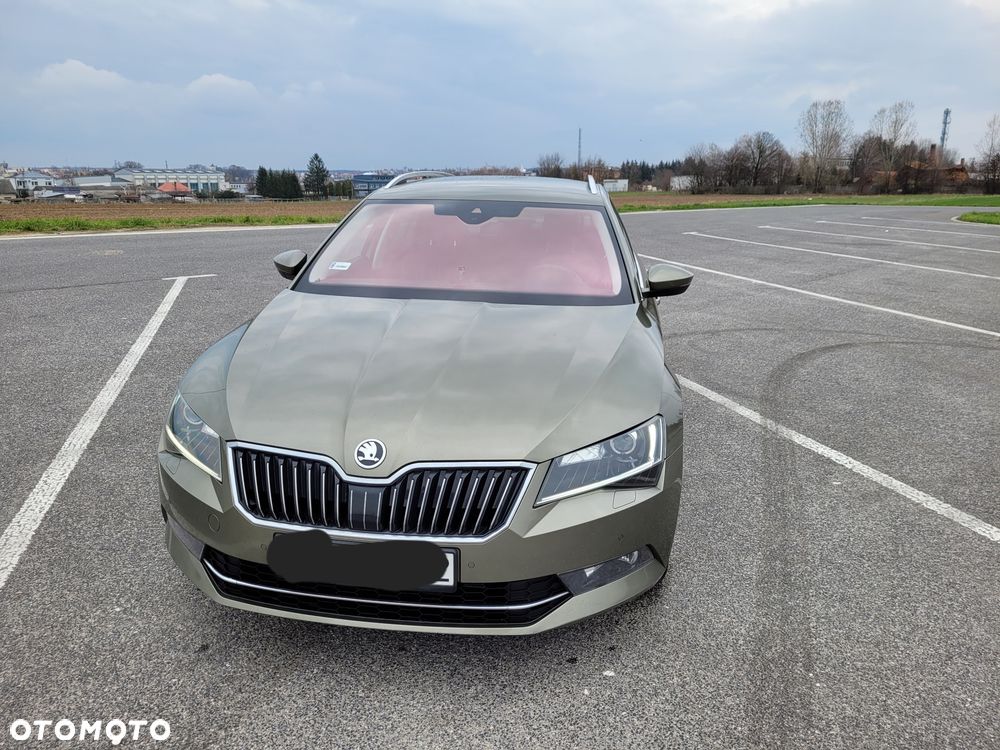 Skoda Superb 2.0 TDI DSG Style - 2