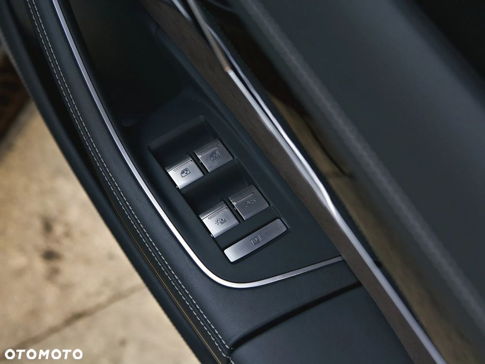 Audi A8 - 18