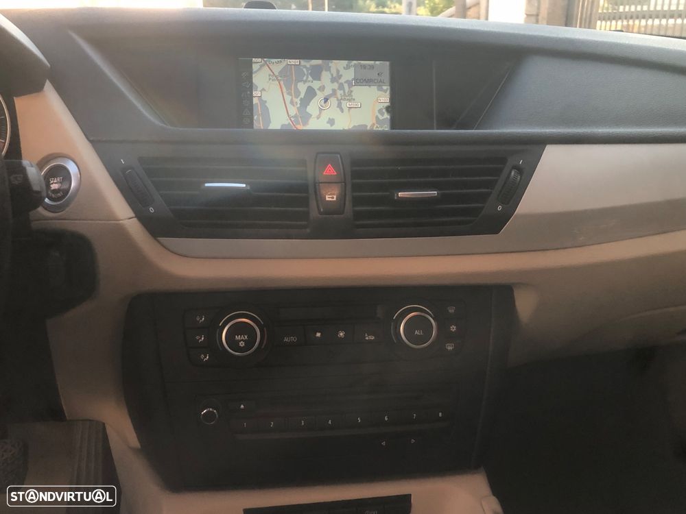 BMW X1 18 d sDrive xLine - 7