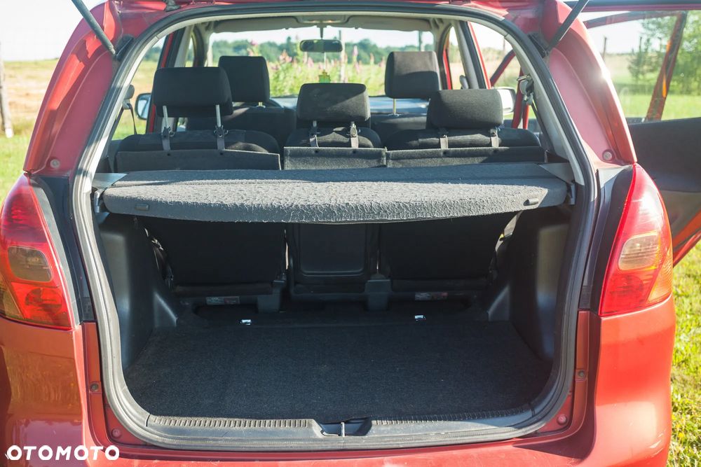 Toyota Corolla Verso 1.6 Terra - 13