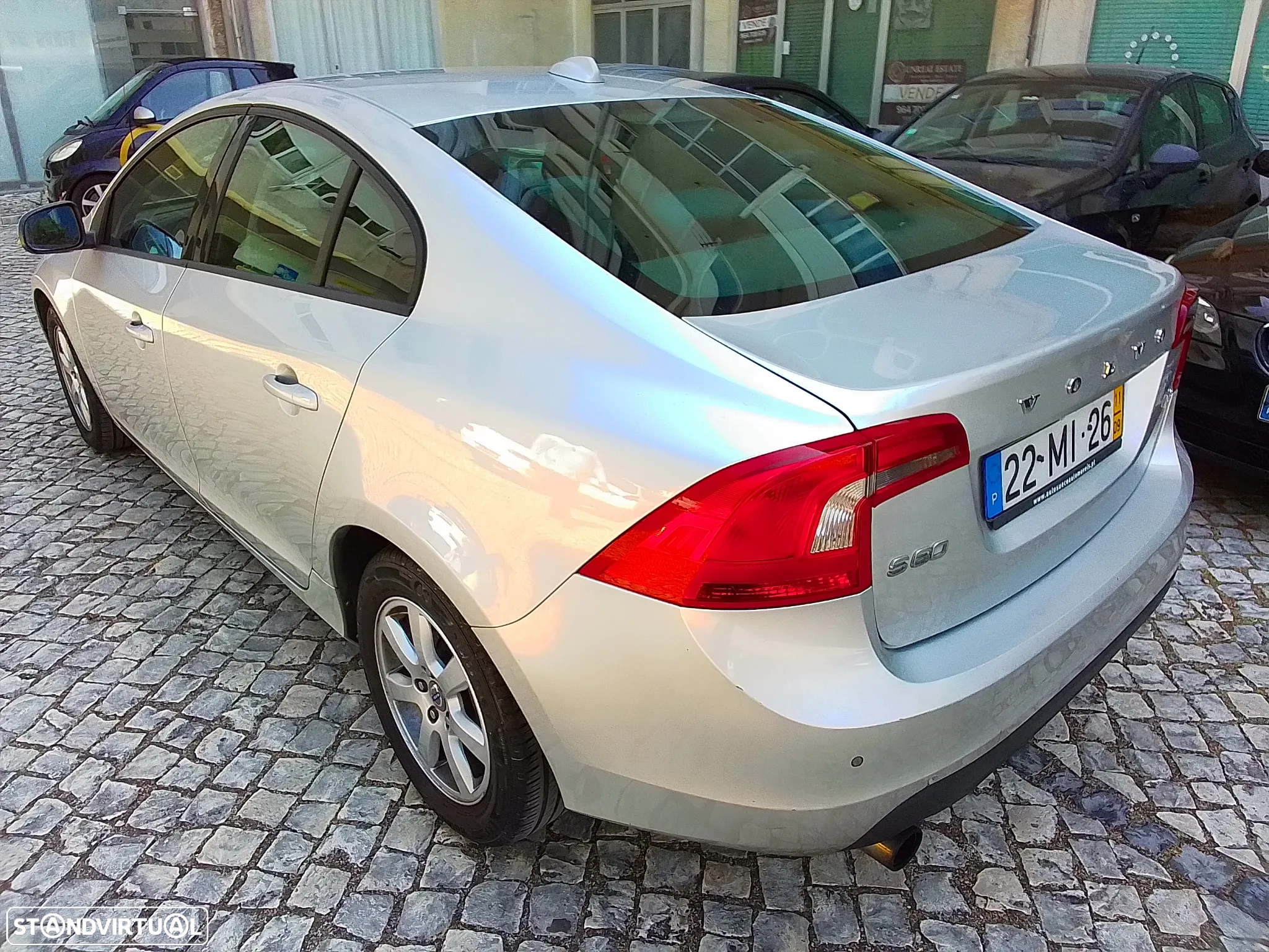 Volvo S60 2.0 D3 Momentum Start/Stop - 3