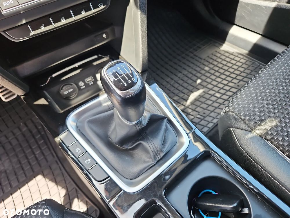 Kia Ceed 1.4 T-GDI L Business Line - 15