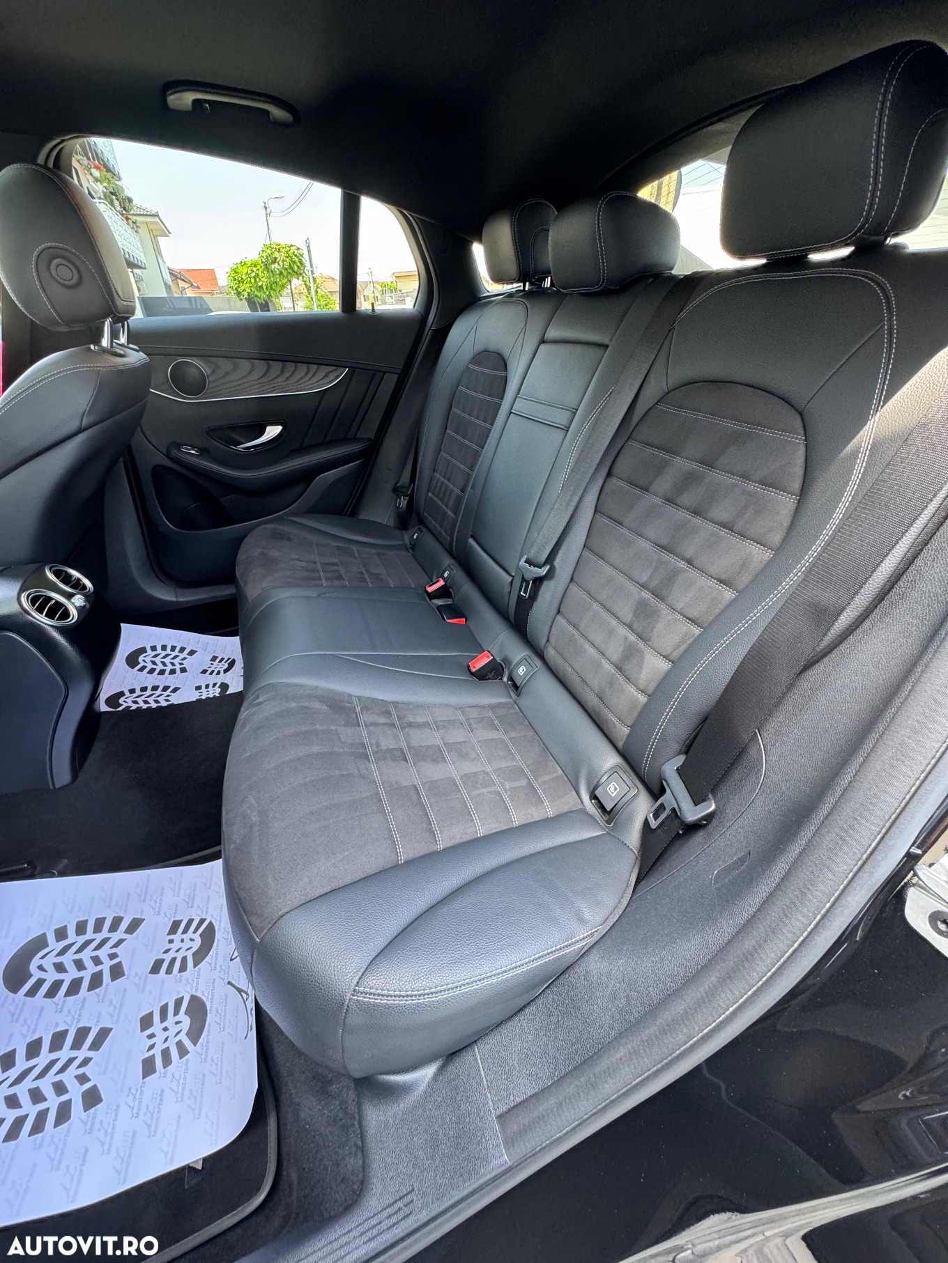 Mercedes-Benz GLC Coupe 200 d 4Matic 9G-TRONIC Edition AMG Line - 28
