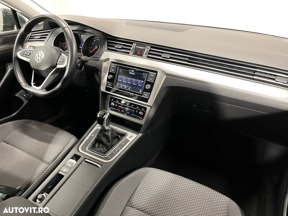 Volkswagen Passat 1.5 TSI ACT Advance - 9