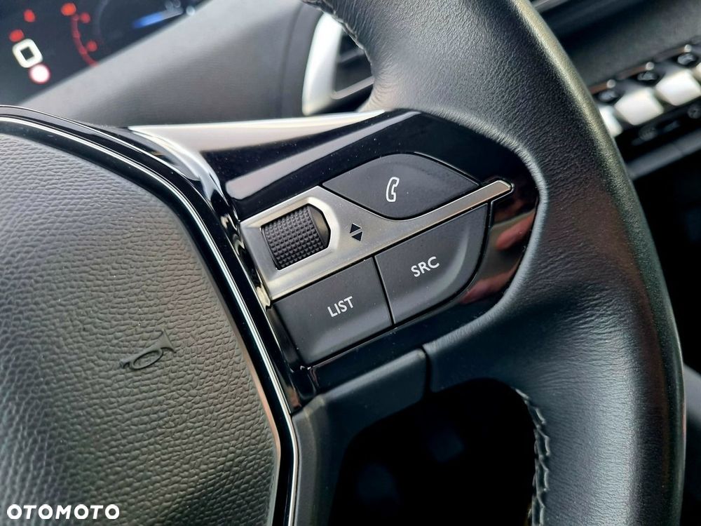 Peugeot 3008 1.5 BlueHDi Allure S&S - 19