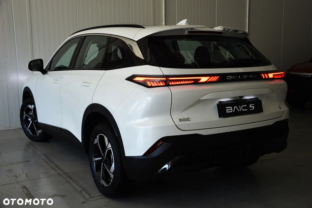 BAIC 5 1.5T Comfort DCT - 10