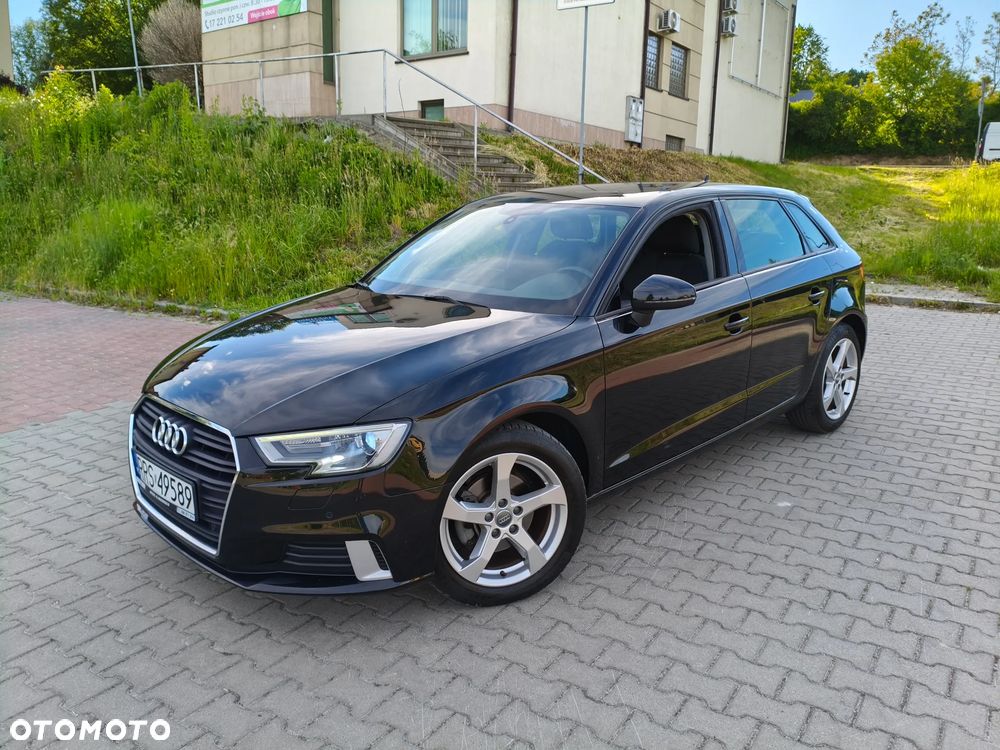 Audi A3 Sportback 1.6 TDI S tronic Attraction - 1