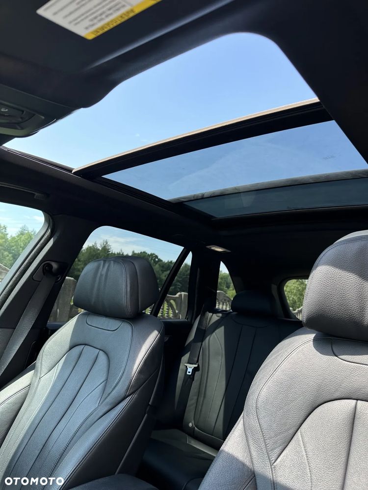 BMW X5 xDrive35i - 10