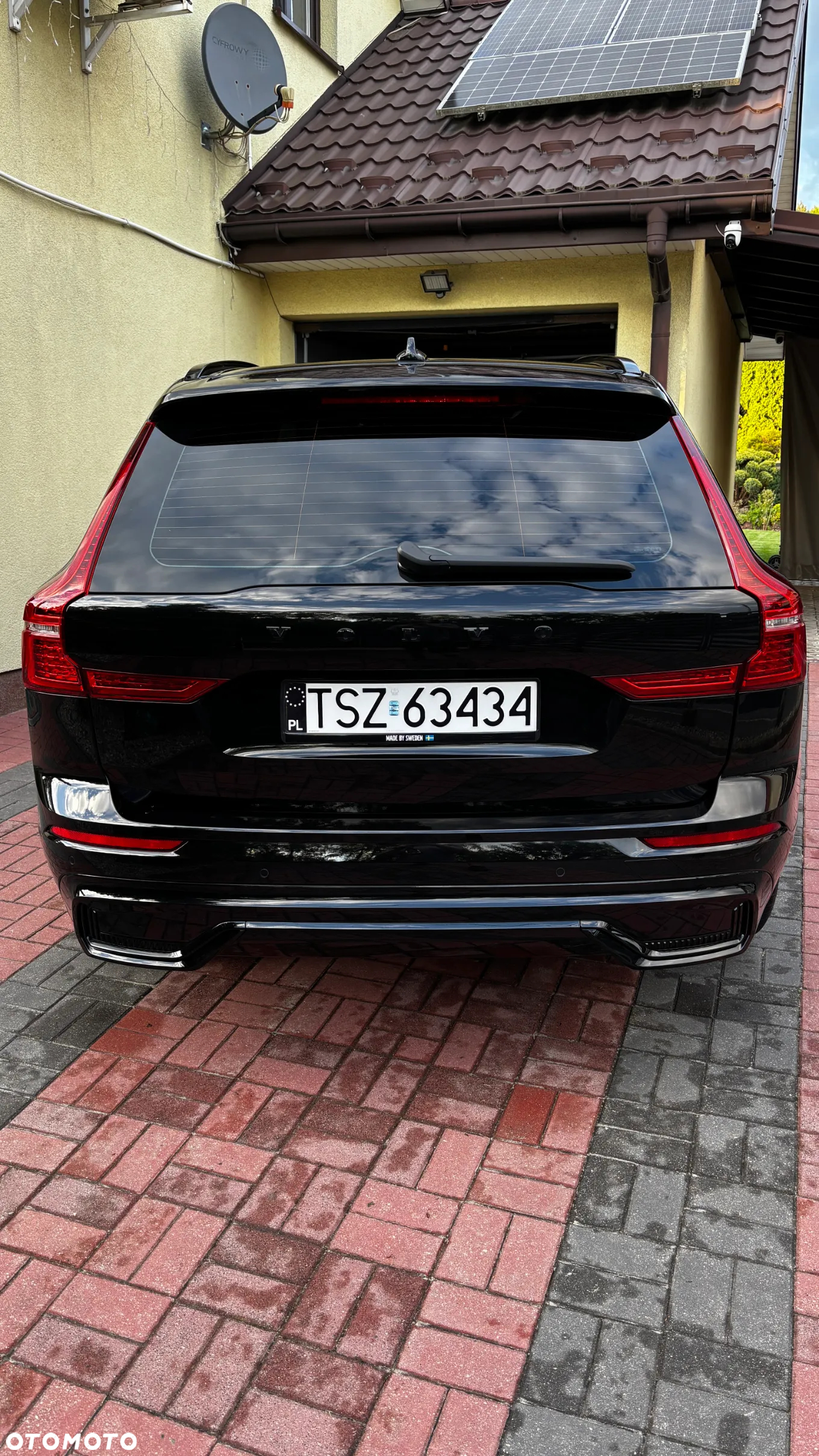 Volvo XC 60 T5 AWD R-Design - 4