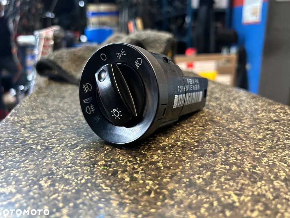 WŁĄCZNIK PRZEŁĄCZNIK ŚWIATEŁ AUDI A4 B6 B7 BK7 8E0941531A WYSYŁKA !!! - 1