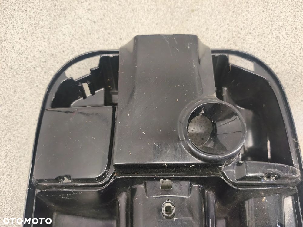 Osłona kolan, kokpit Piaggio Vespa 50 125 - 5