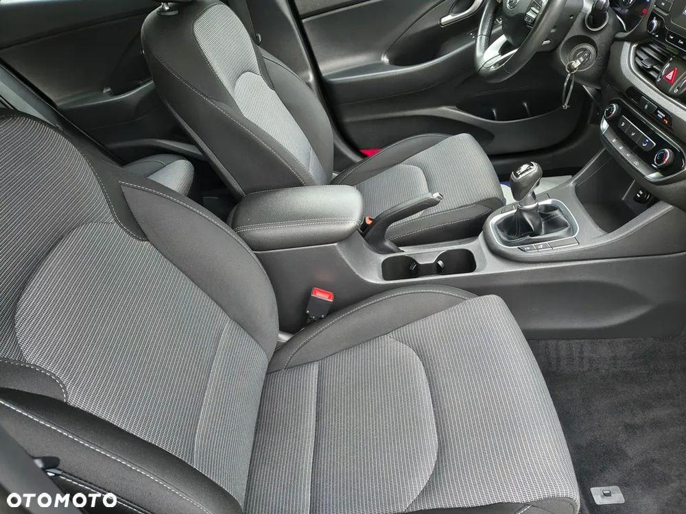 Hyundai i30 i30cw 1.4 Fifa World Cup Edition - 28