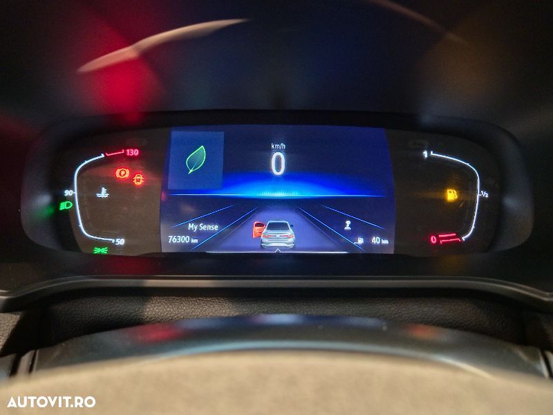 Renault Megane TCe 140 GPF Techno - 12