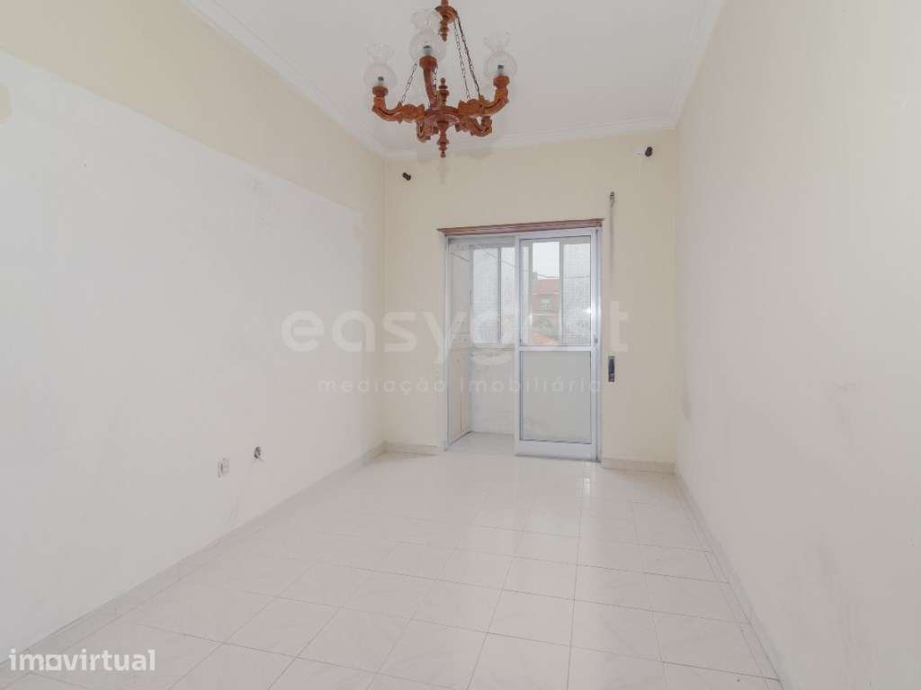 Apartamento T3 centro da Baixa da Banheira