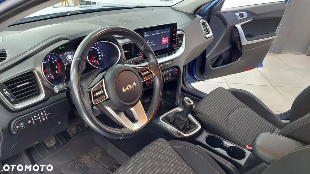 Kia XCeed 1.5 T-GDI M - 24