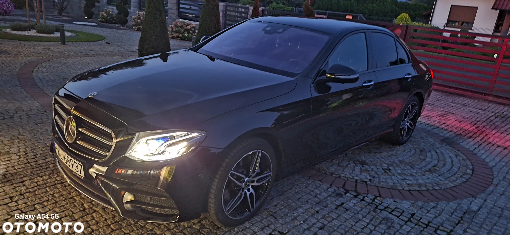 Mercedes-Benz Klasa E 220 d 4Matic 9G-TRONIC AMG Line - 23