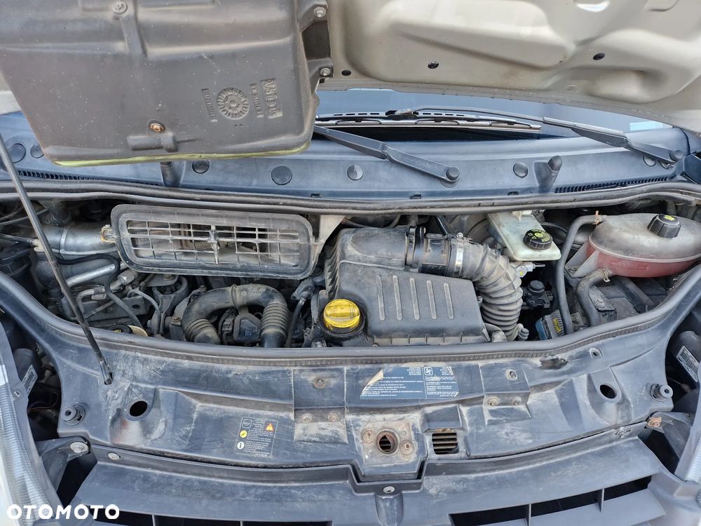 Renault Trafic - 8