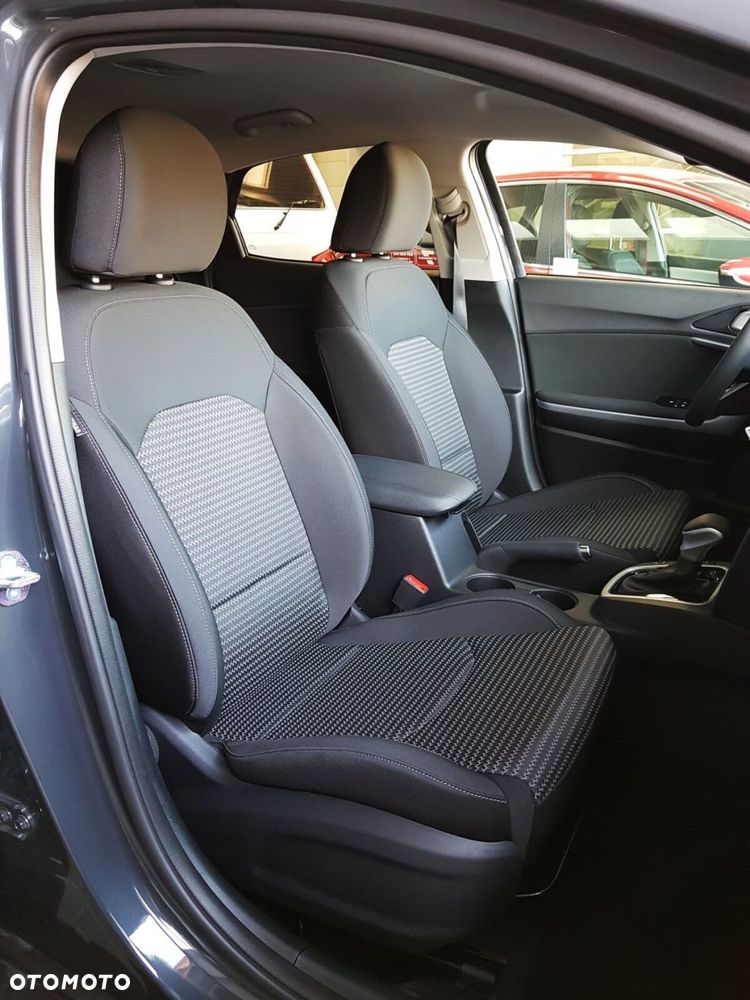 Kia XCeed 1.6 T-GDI M DCT - 24