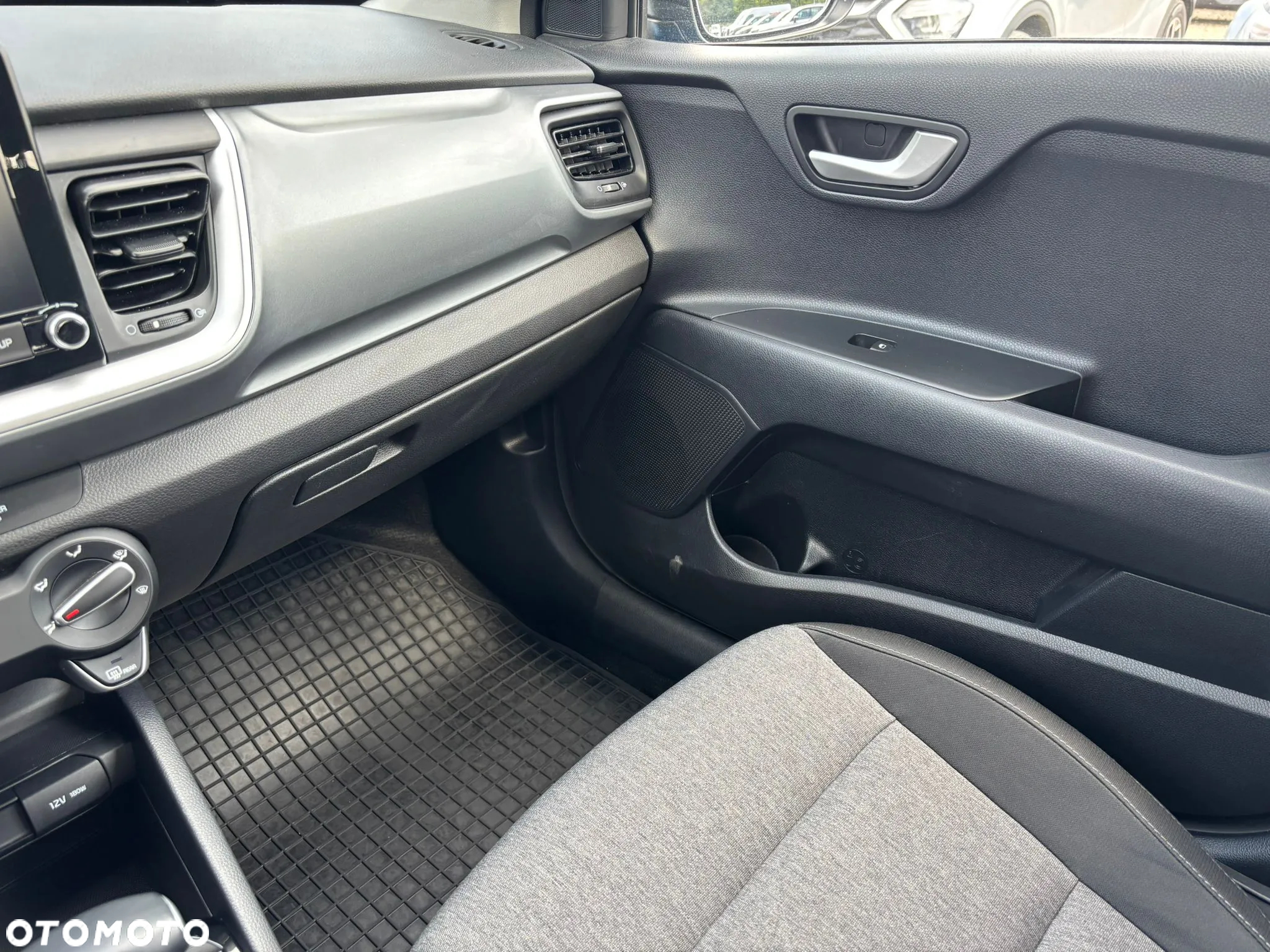 Kia Stonic 1.0 T-GDI M DCT - 35