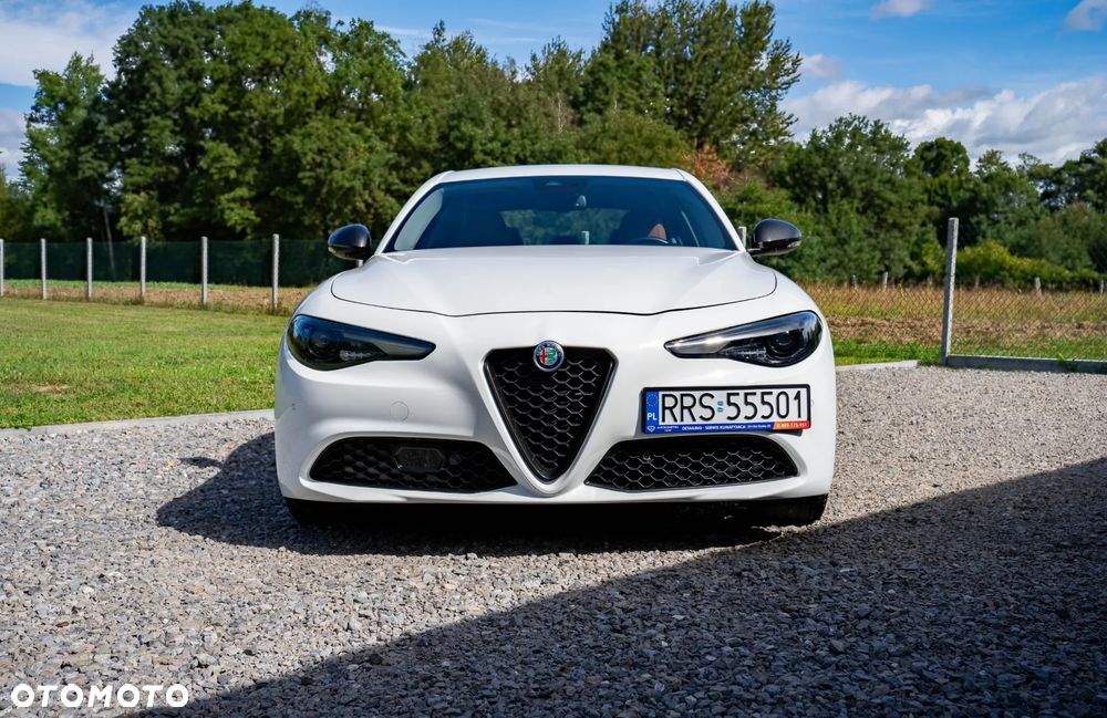 Alfa Romeo Giulia - 6