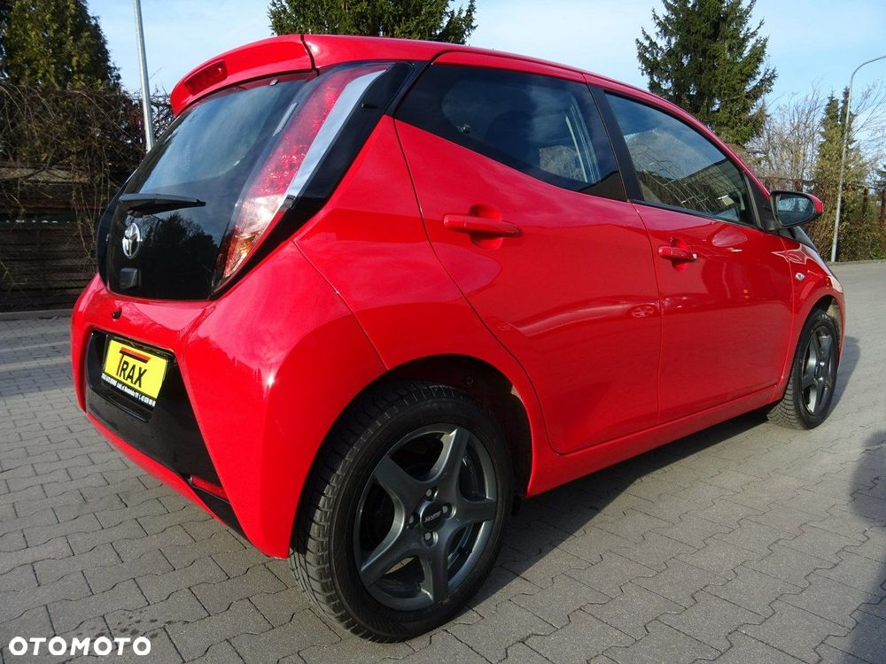 Toyota Aygo x-play Eco - 6