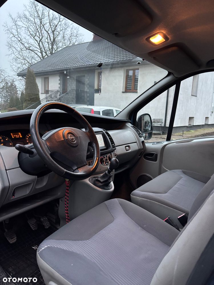 Opel Vivaro - 9