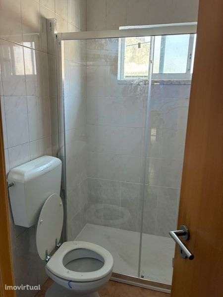 Casa para alugar - Grande imagem: 2/8