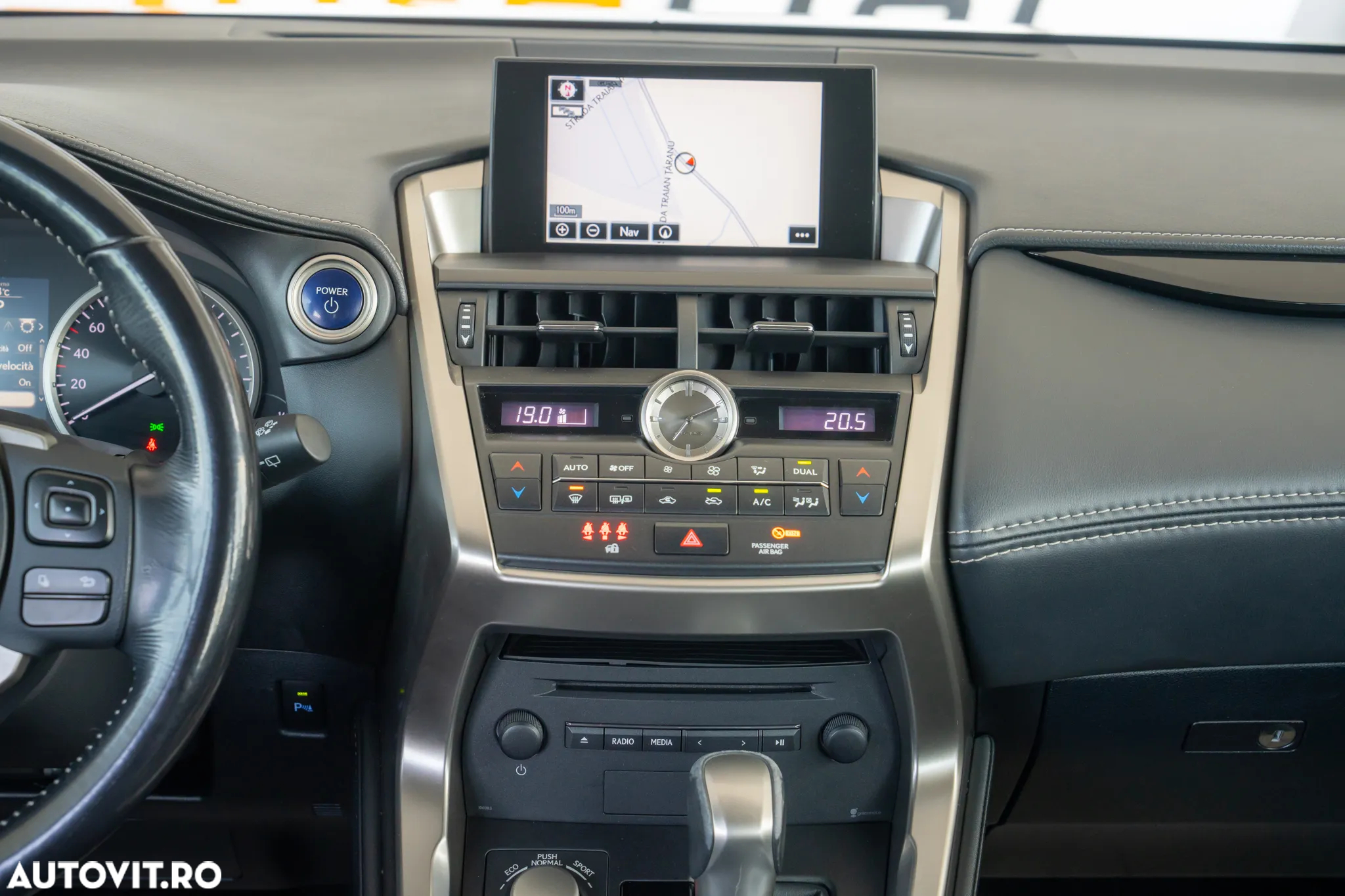 Lexus Seria NX 300h AWD Business - 15