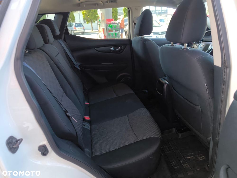 Nissan Qashqai 1.5 dCi Visia - 15