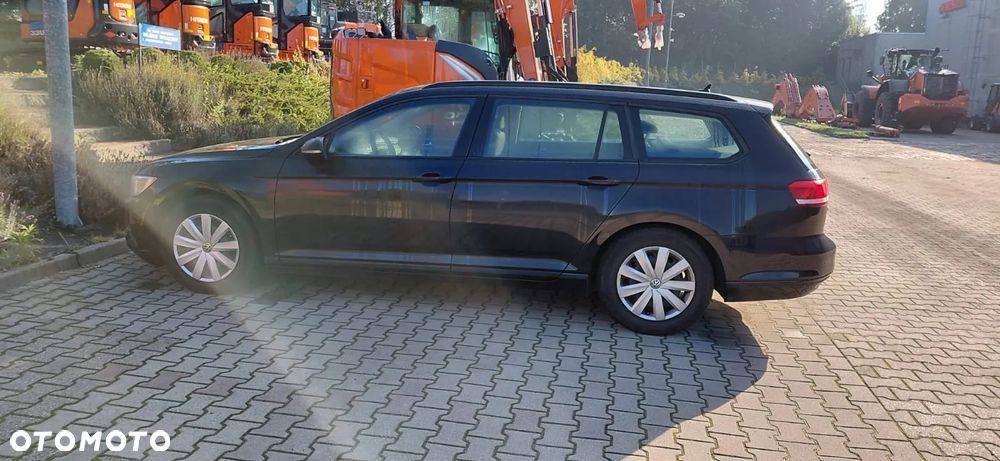 Volkswagen Passat 2.0 TDI BMT Trendline - 2