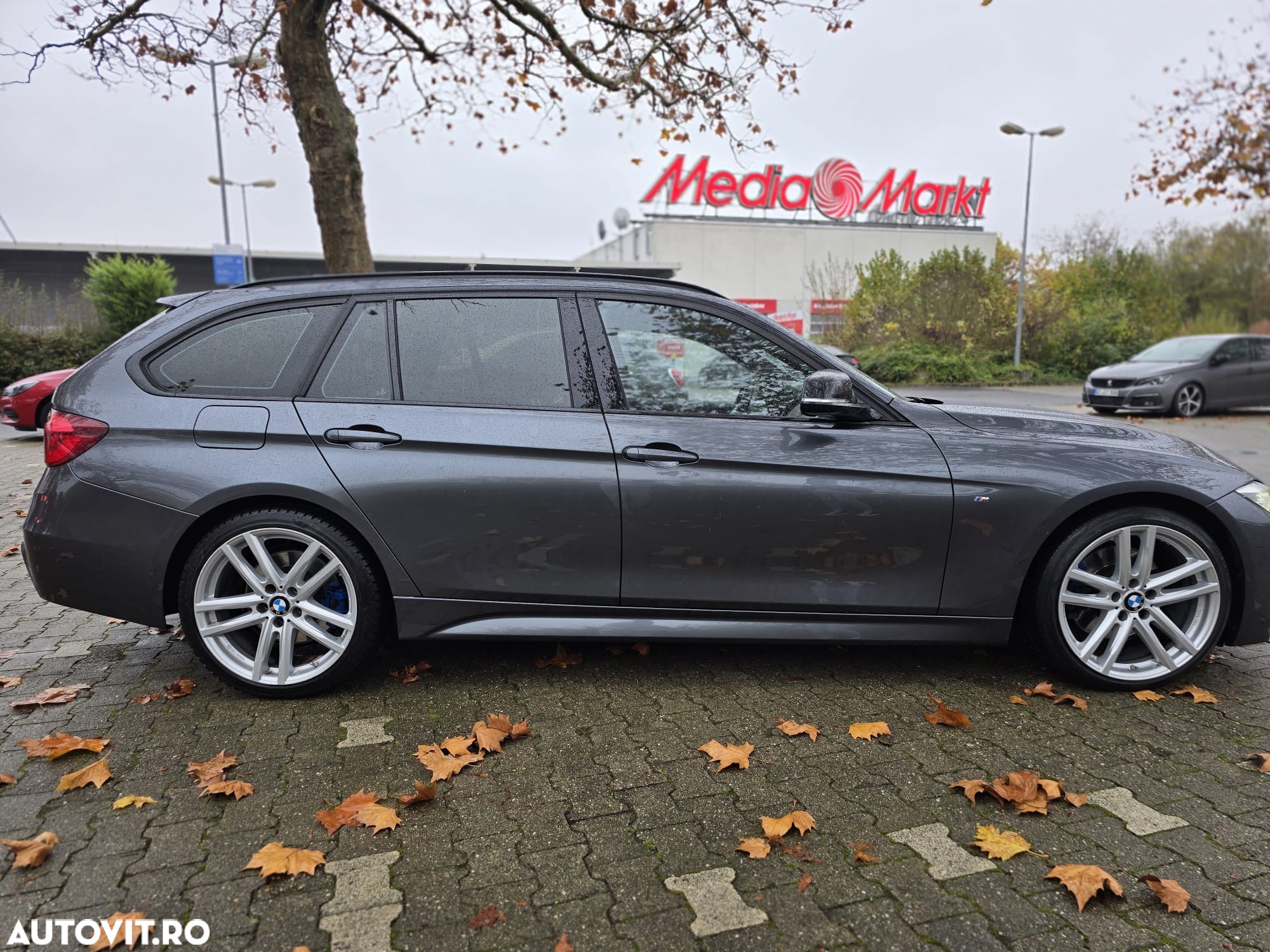 BMW Seria 3 330d Touring Aut. Edition M Sport Shadow - 4