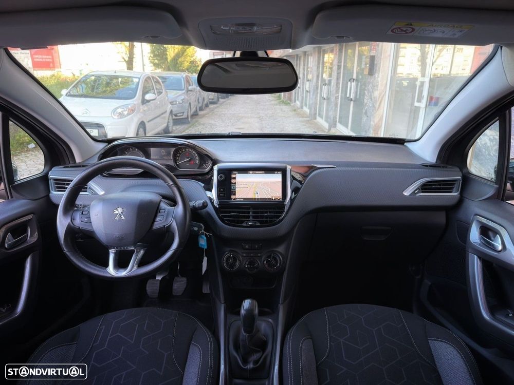 Peugeot 2008 1.2 PureTech Style - 5