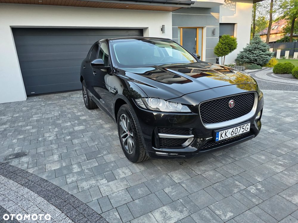 Jaguar F-Pace 2.0 i4D AWD R-Sport - 9