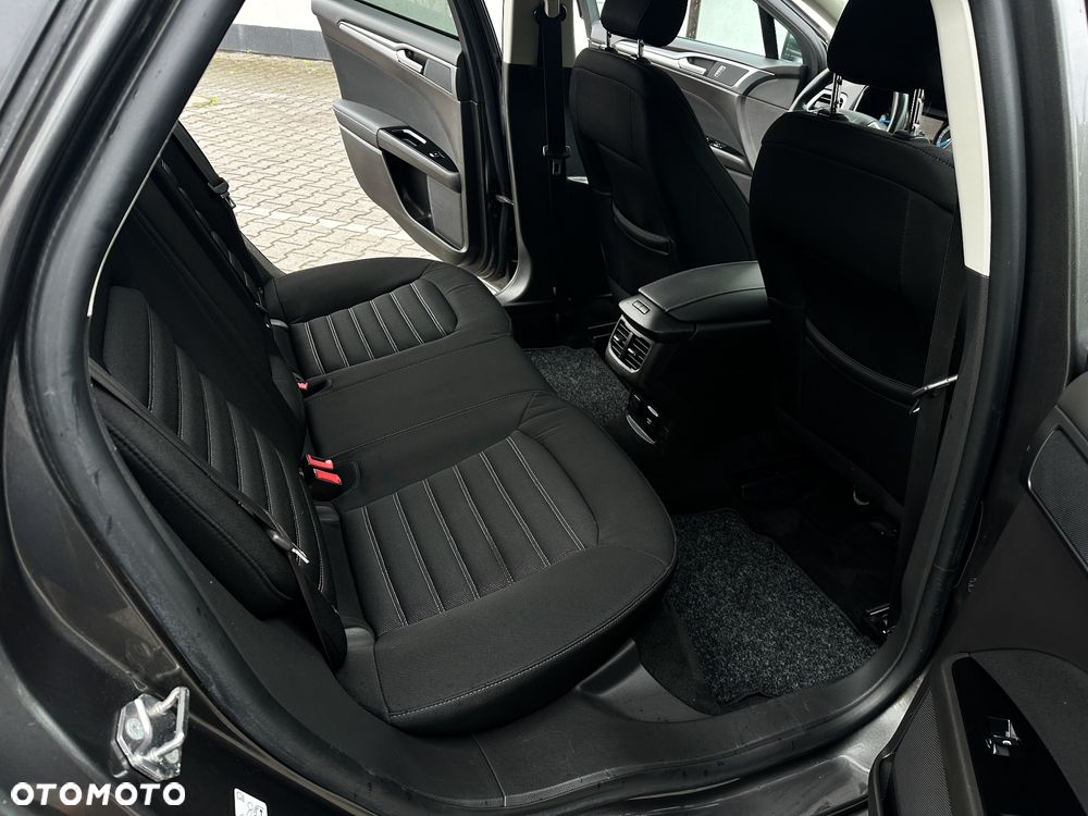 Ford Mondeo 2.0 TDCi Titanium - 18