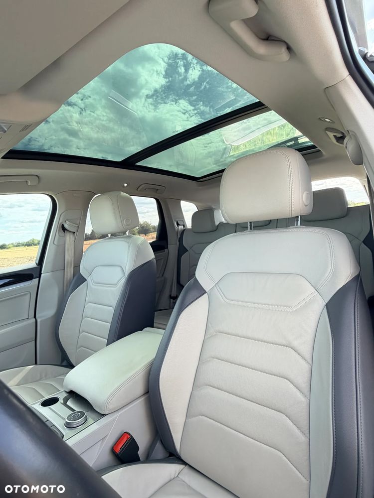 Volkswagen Touareg 3.0 V6 TDI SCR 4Mot Elegance - 17