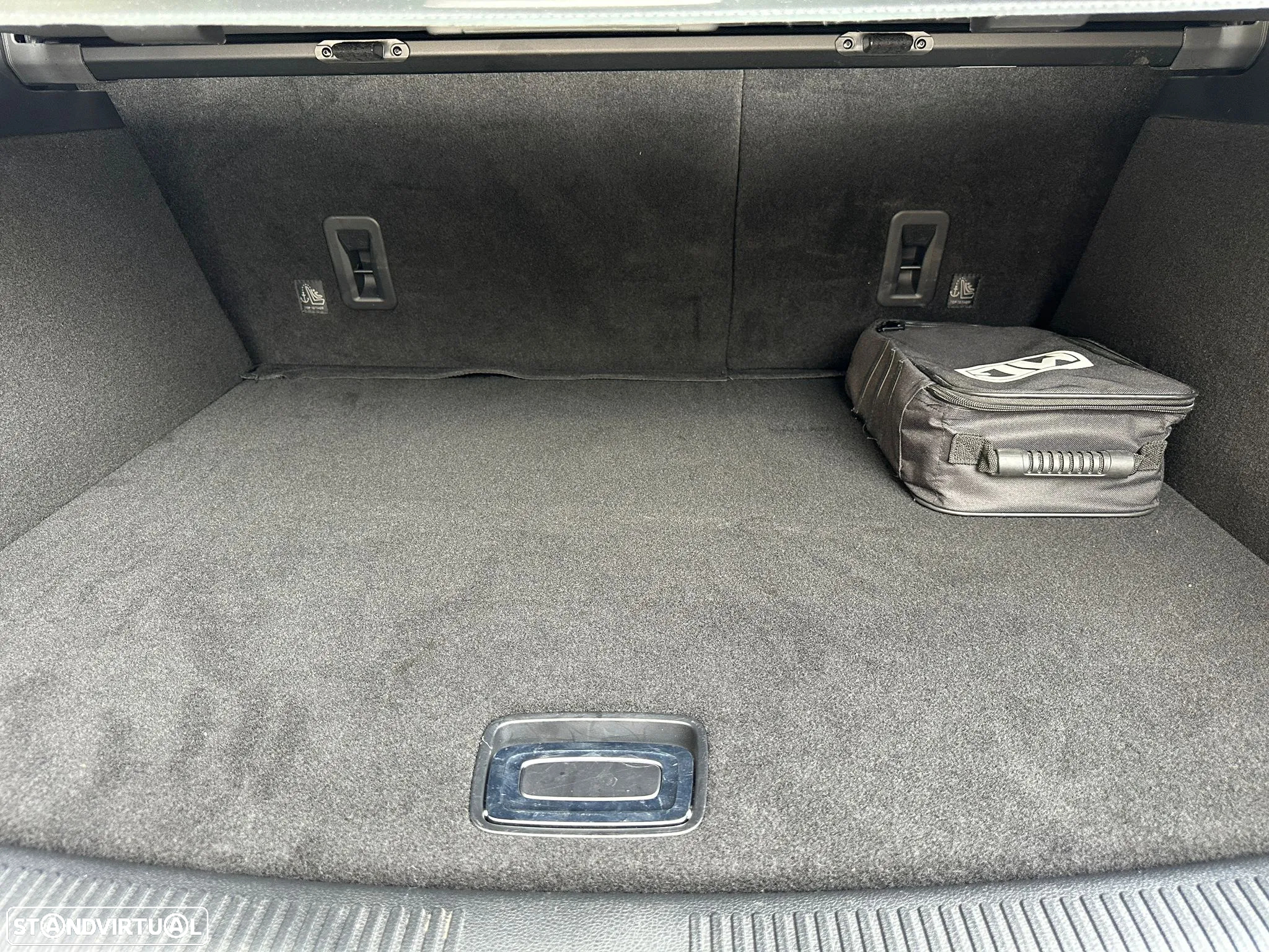 MG EHS 1.5 T-GDI Plug-in Hybrid Luxury - 32