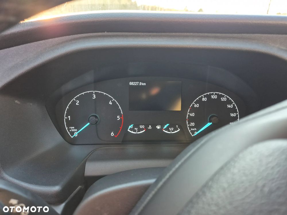 Ford Transit Custom - 10