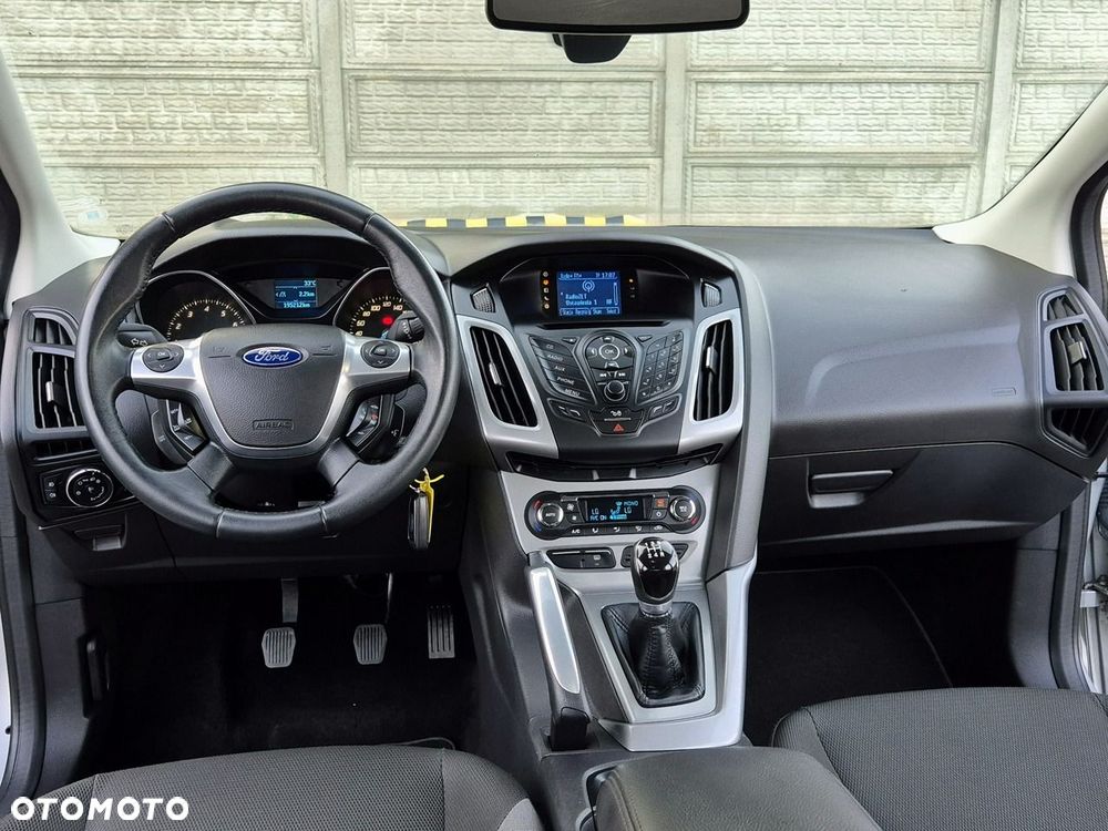 Ford Focus 1.6 Titanium - 6