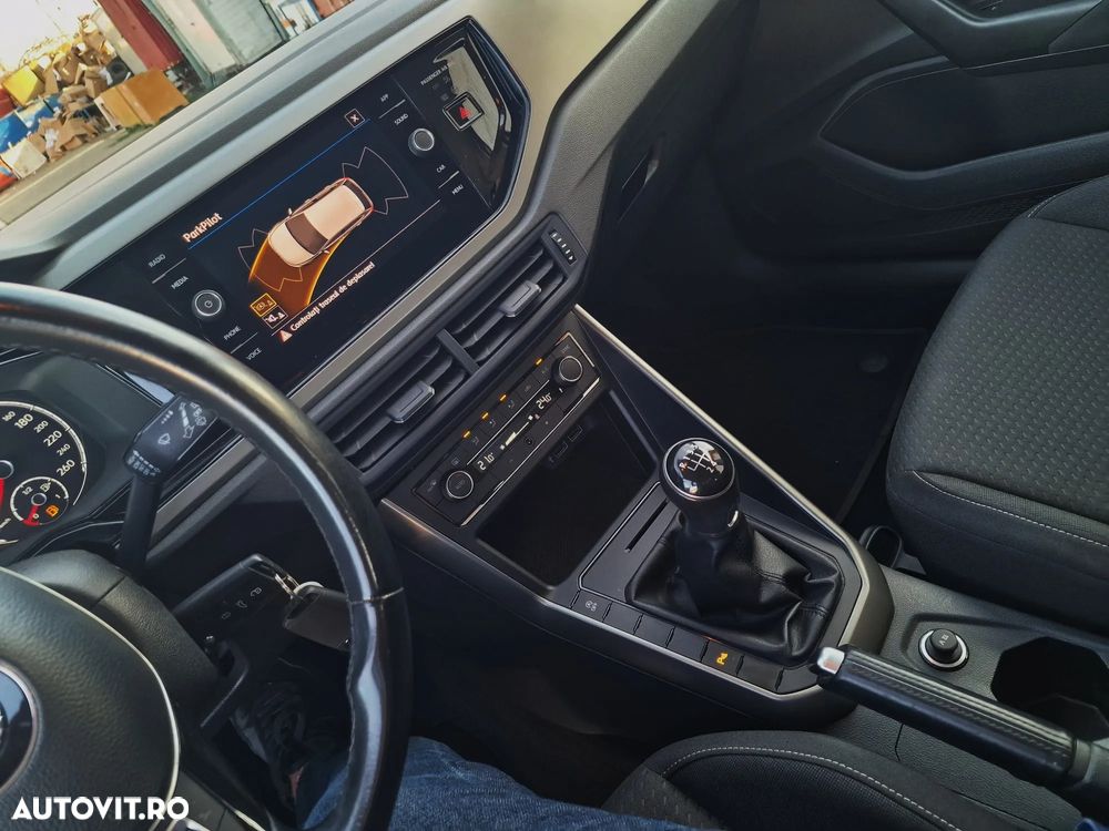 Volkswagen Polo 1.6 TDI SCR Highline - 32