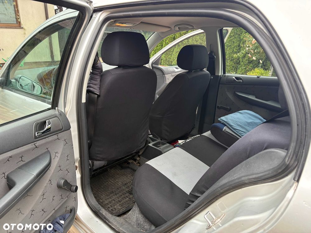 Skoda Fabia - 8