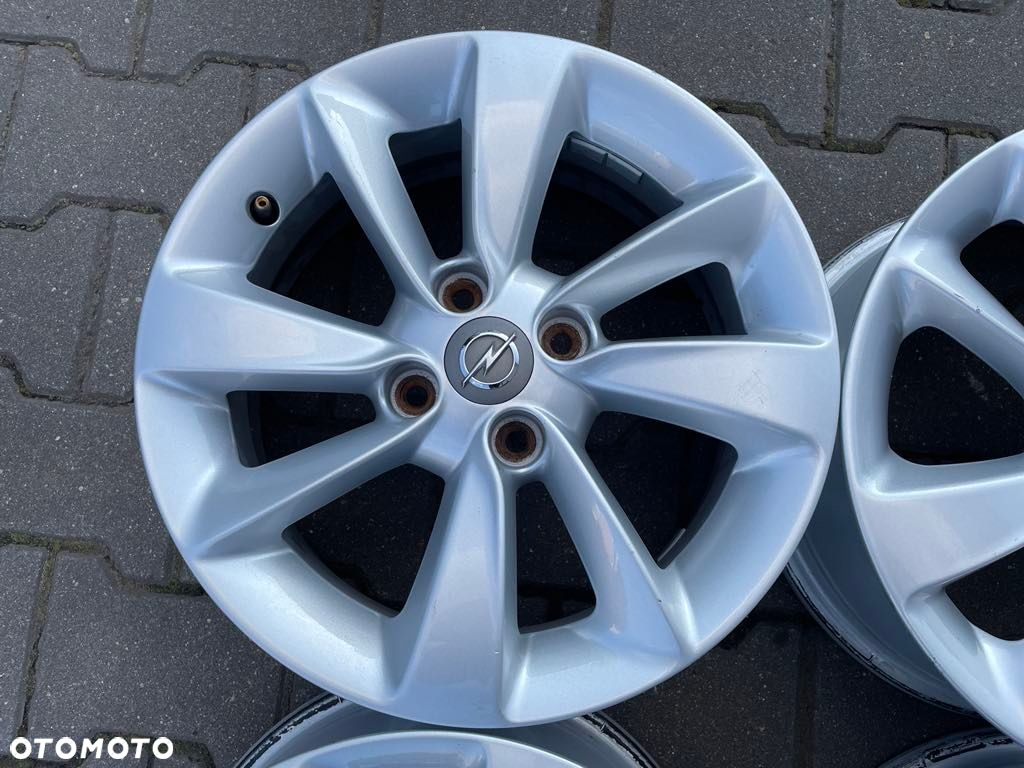 Felgi Aluminiowe Opel Corsa D E Adam 6.0" x 15" 4x100 ET 39 - 2