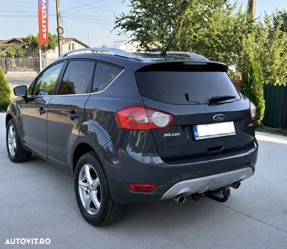 Ford Kuga 2.0 TDCi 4WD Powershift Titanium - 4