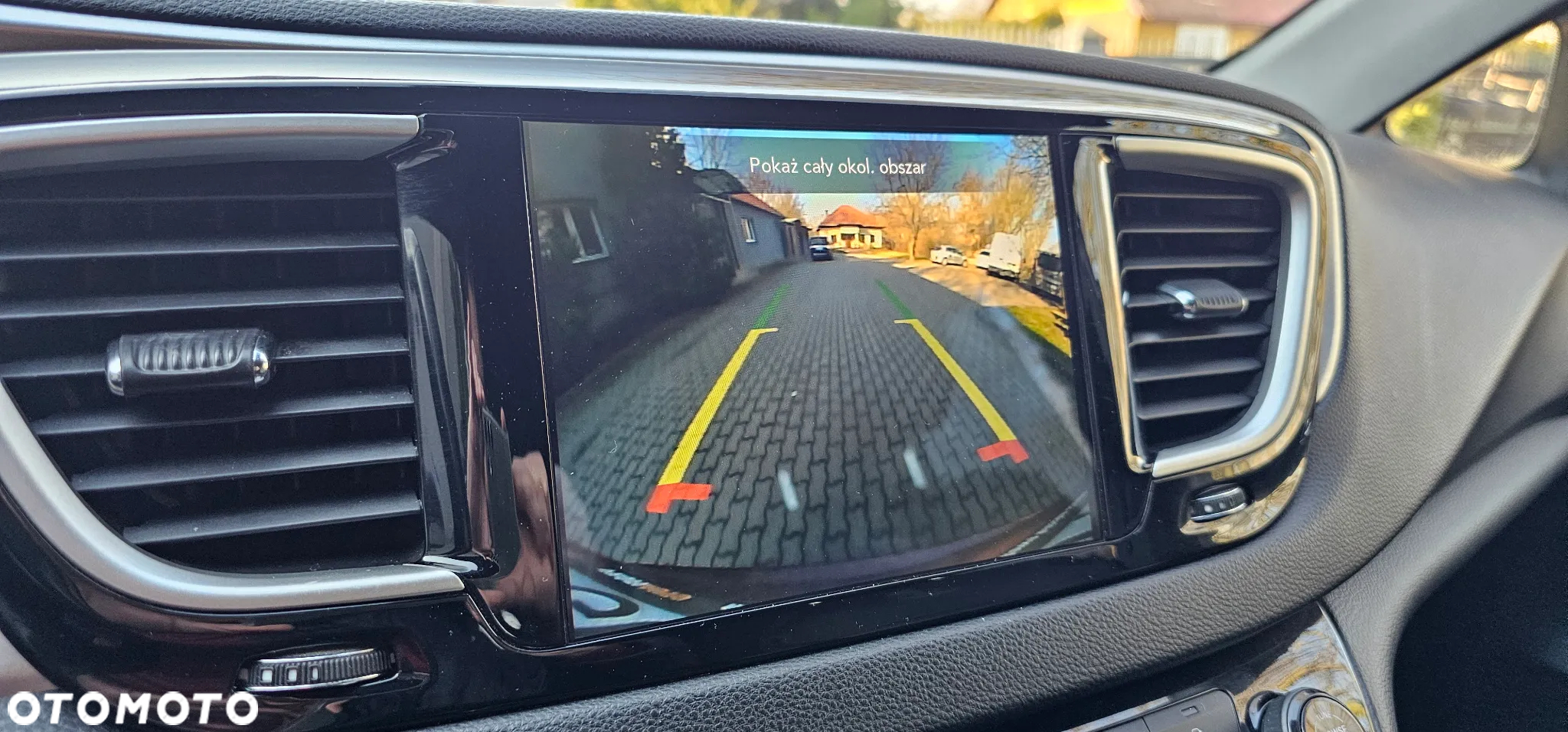 Chrysler Pacifica - 27