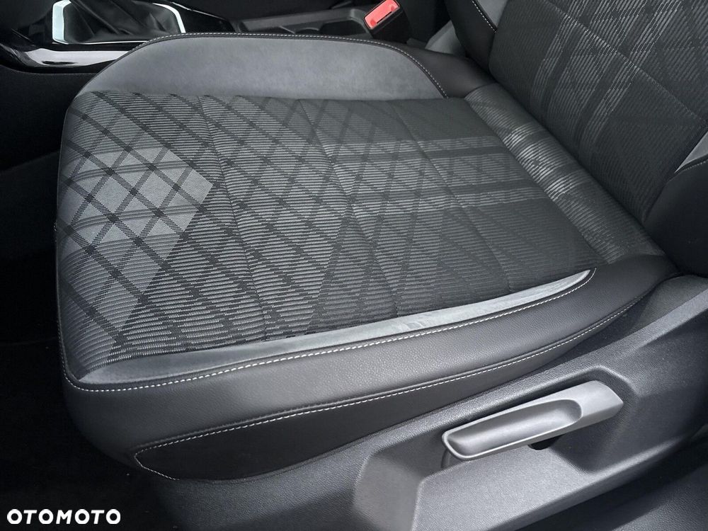 Volkswagen T-Roc - 14