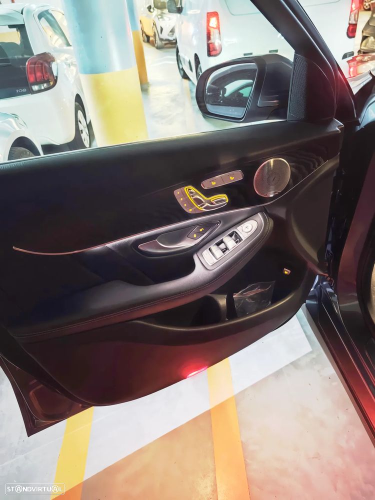 Mercedes-Benz GLC 300 d 4Matic 9G-TRONIC AMG Line - 13