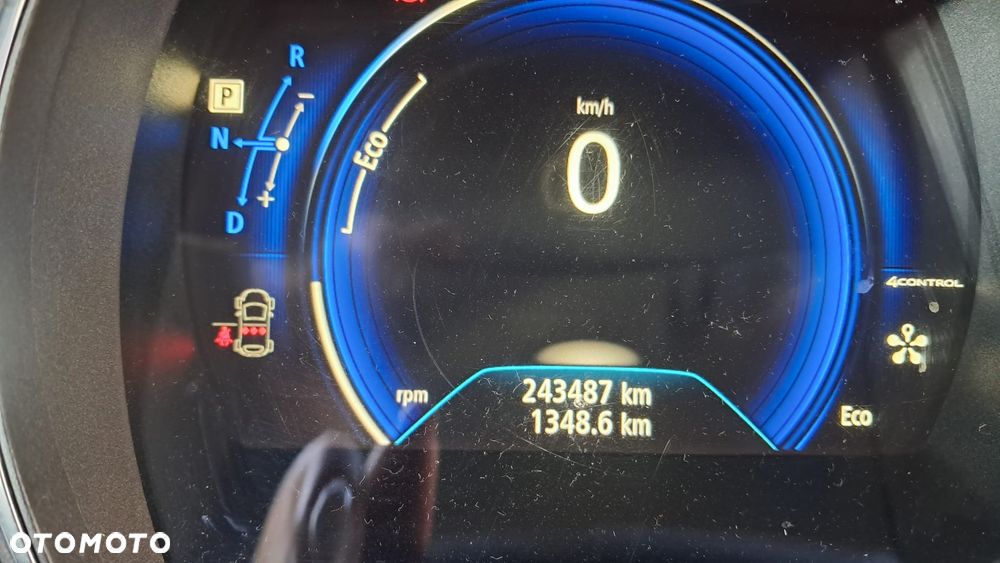 Renault Espace 1.6 dCi Energy Initiale Paris EDC - 18