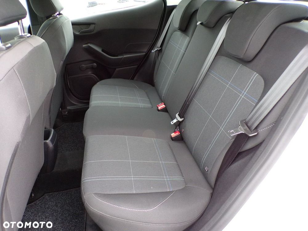 Ford Fiesta - 26