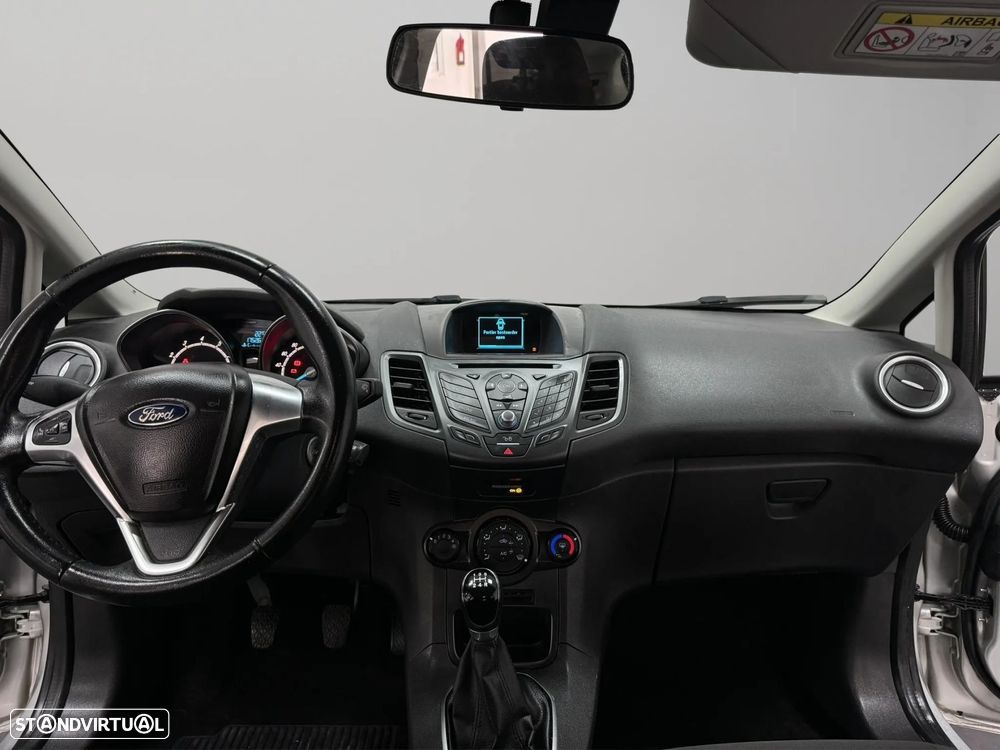 Ford Fiesta - 7